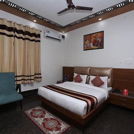 Oyo 10448 Green View Home Stay Dehradun Exterior foto