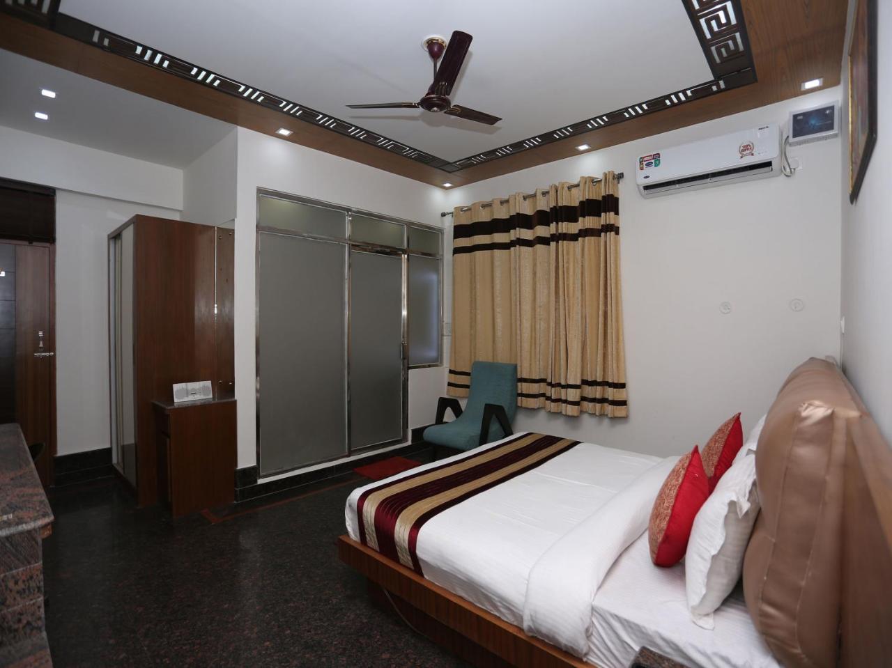 Oyo 10448 Green View Home Stay Dehradun Exterior foto