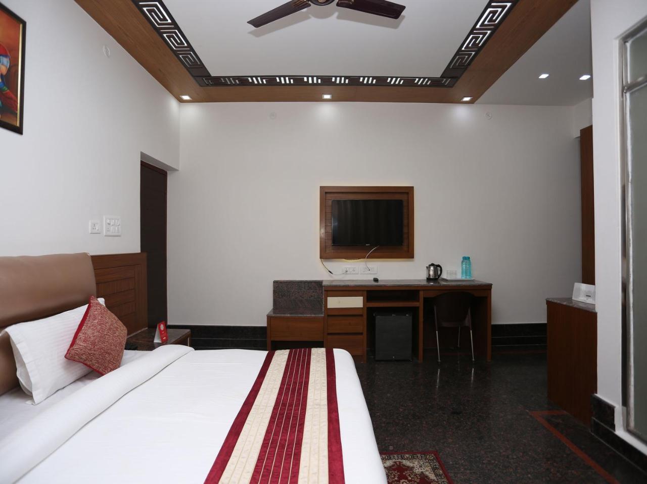 Oyo 10448 Green View Home Stay Dehradun Exterior foto